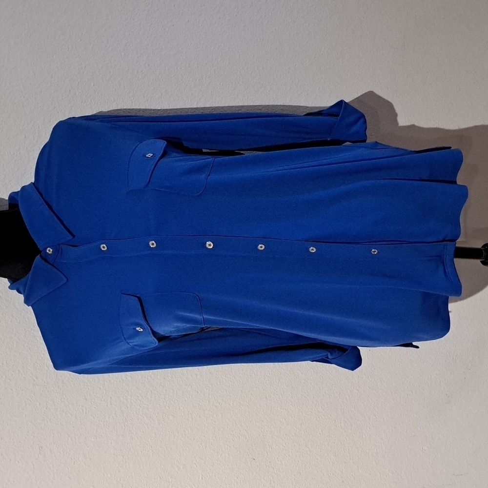 KARL LAGERFELD Paris large silky button down blouse
